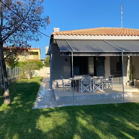 No.21house. α House In Rio,patras *