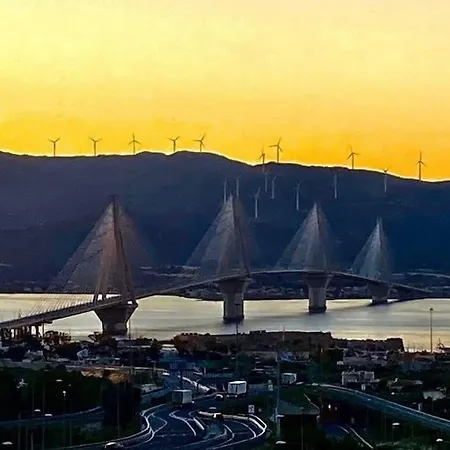 No.21house. α House In Rio,patras *