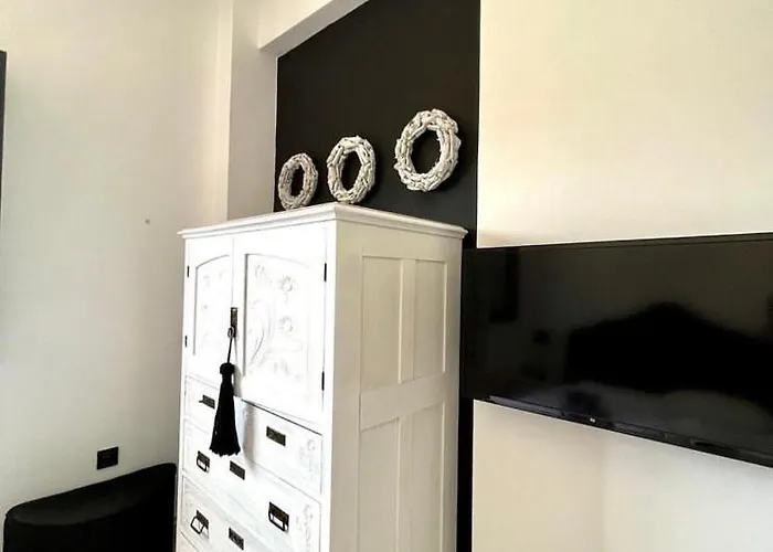 No.21house. α House In Rio,patras